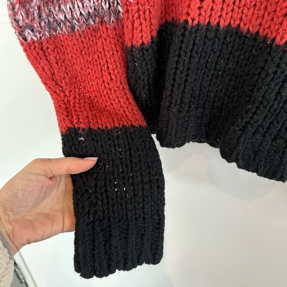 J.O.A Fair Isle Ribbed Knit Sweater - Picture 6 of 10